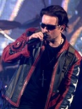 De foto van de lookalike en imitator van Bono