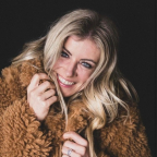 Roxy Dekker Lookalike